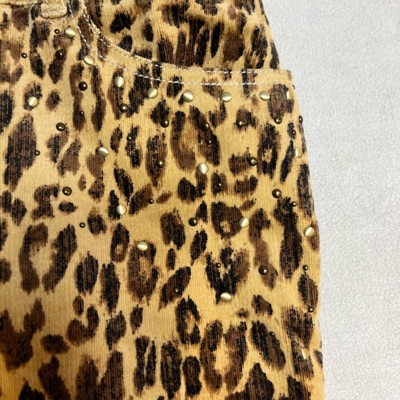 Chicos Size 1 Tall Leopard Print Corduroy Pants with beading on pockets - Picture 8 of 10